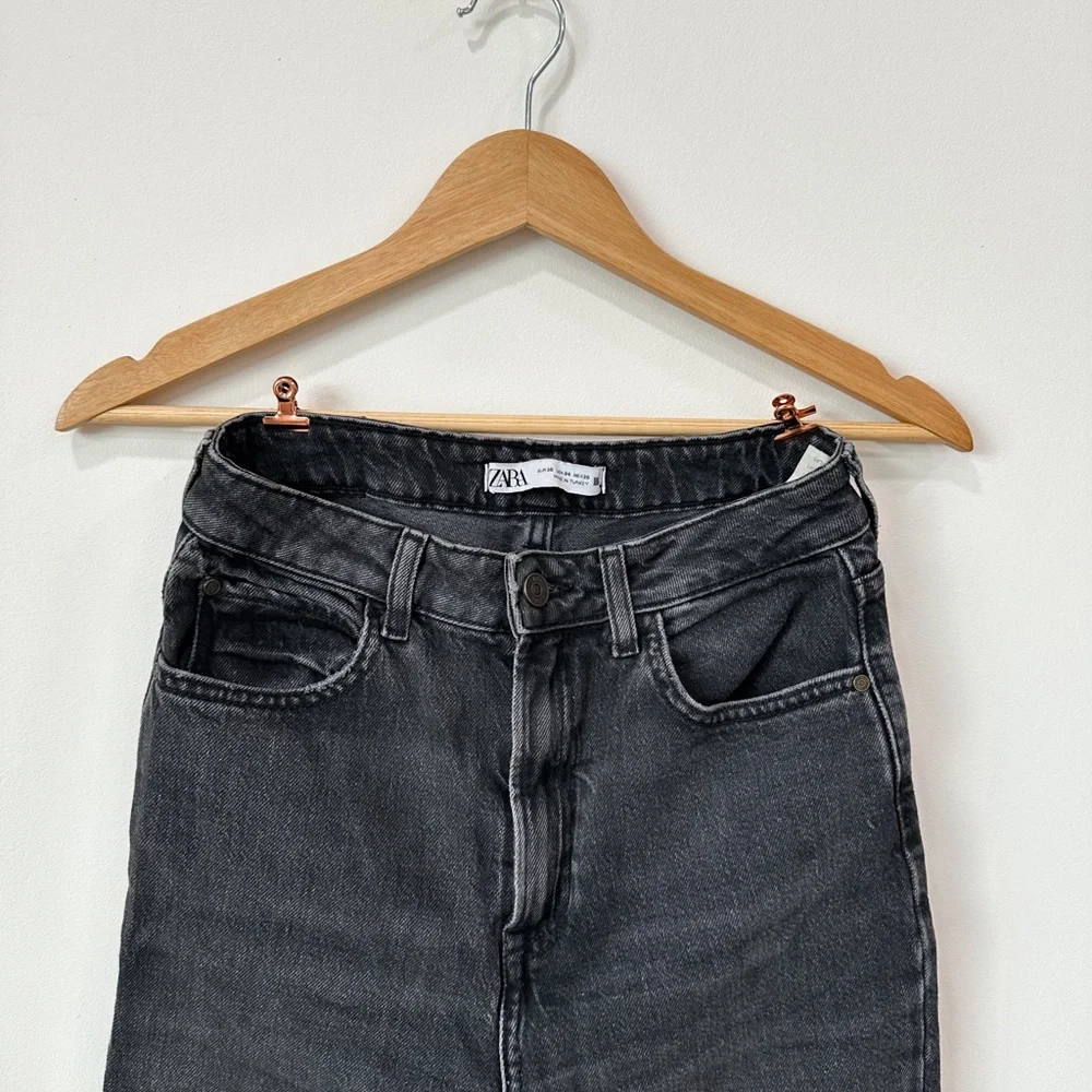 Zara Black Fade Straight Leg High Waist Jeans - Picture 4 of 6